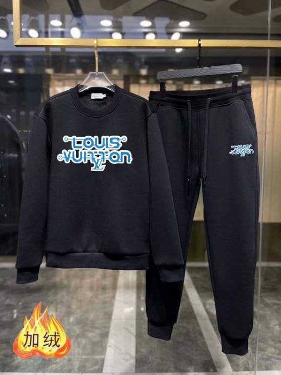Picture of LV Sweater Suits _SKULVM-4XLkdtn19040889